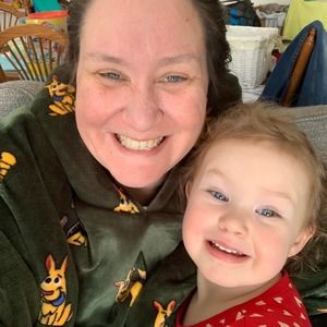 Meet your Posher, Mandi-may